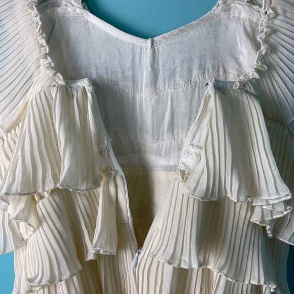 Vintage Ivory Ruffle Dress Small - Picture 6 of 7